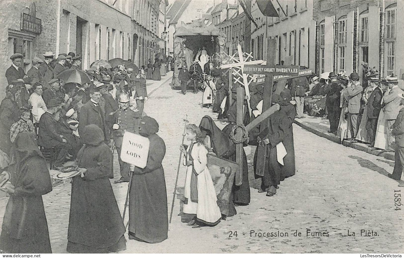 BELGIQUE - Procession De Furnes - La Pièta - Animé - Carte Postale Ancienne - Autres & Non Classés