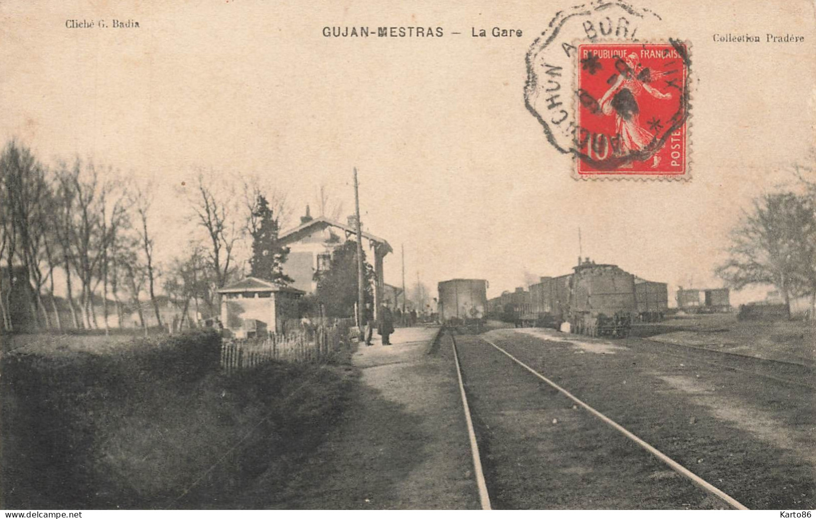 Gujan Mestras * La Gare * Train Wagons Locomotive Machine * Ligne Chemin De Fer Gironde - Gujan-Mestras