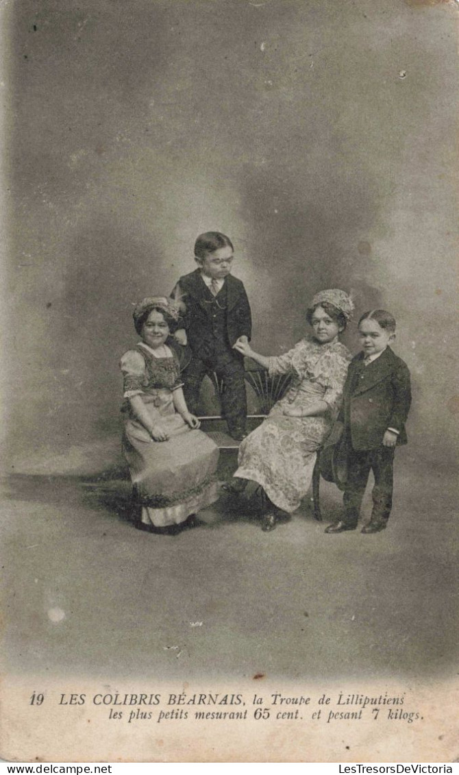 Cirque - Les Colibris Béarnais, La Troupe De Lilliputiens Les Plus Petits -  Carte Postale Ancienne - Circus