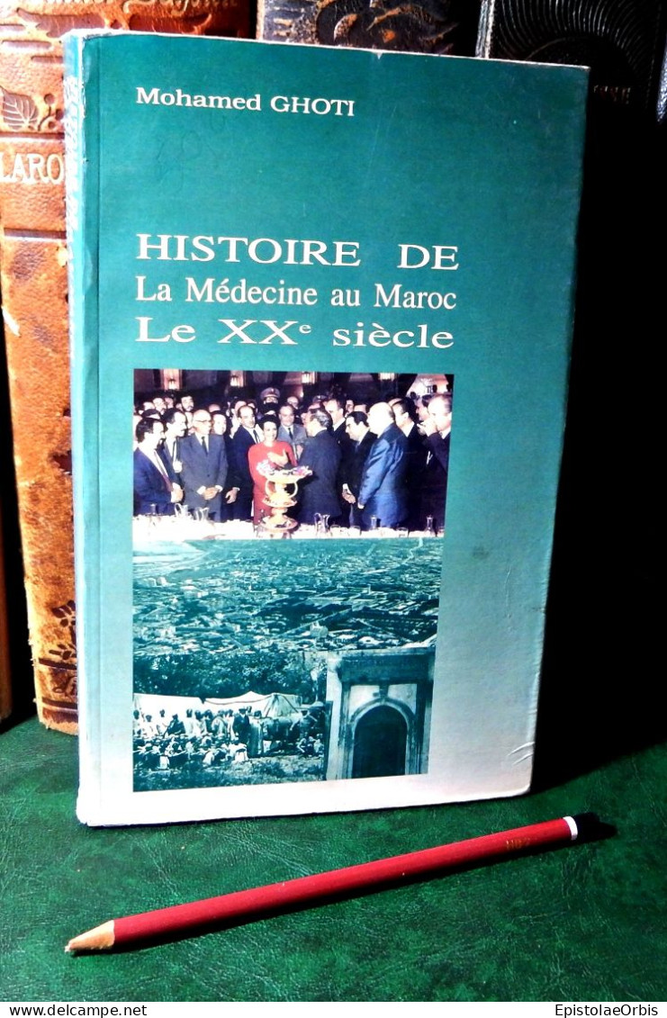 LOT 9 LIVRES DIFFERENT / MOGADOR UNE CITÉ SOUS LES ALIZÉS DES ORIGINES A 1939 - Lotti E Stock Libri