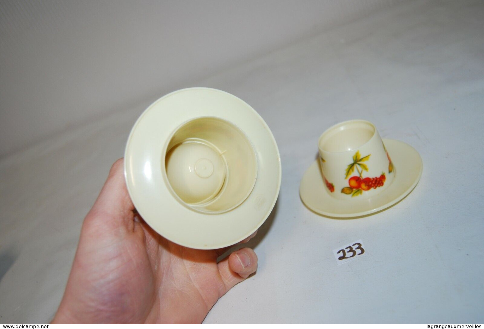 C233 2 Anciens Coquetiers En Plastique - 1960 1970 - Egg Cups