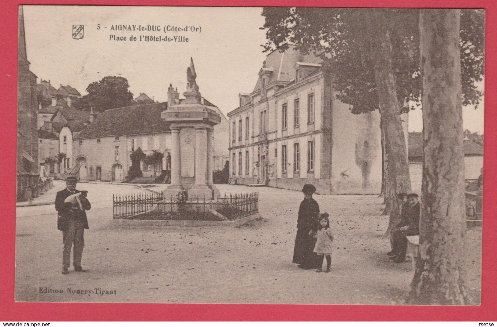 Aignay-le-Duc - Place De L'Hôtel De Ville - 1924  ( Voir Verso ) - Aignay Le Duc