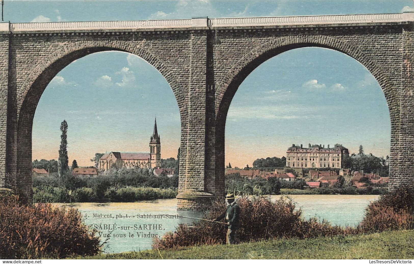 FRANCE - Sablé Sur Sarthe - Vue Sous Le Viaduc - Colorisé - Carte Postale Ancienne - Sable Sur Sarthe