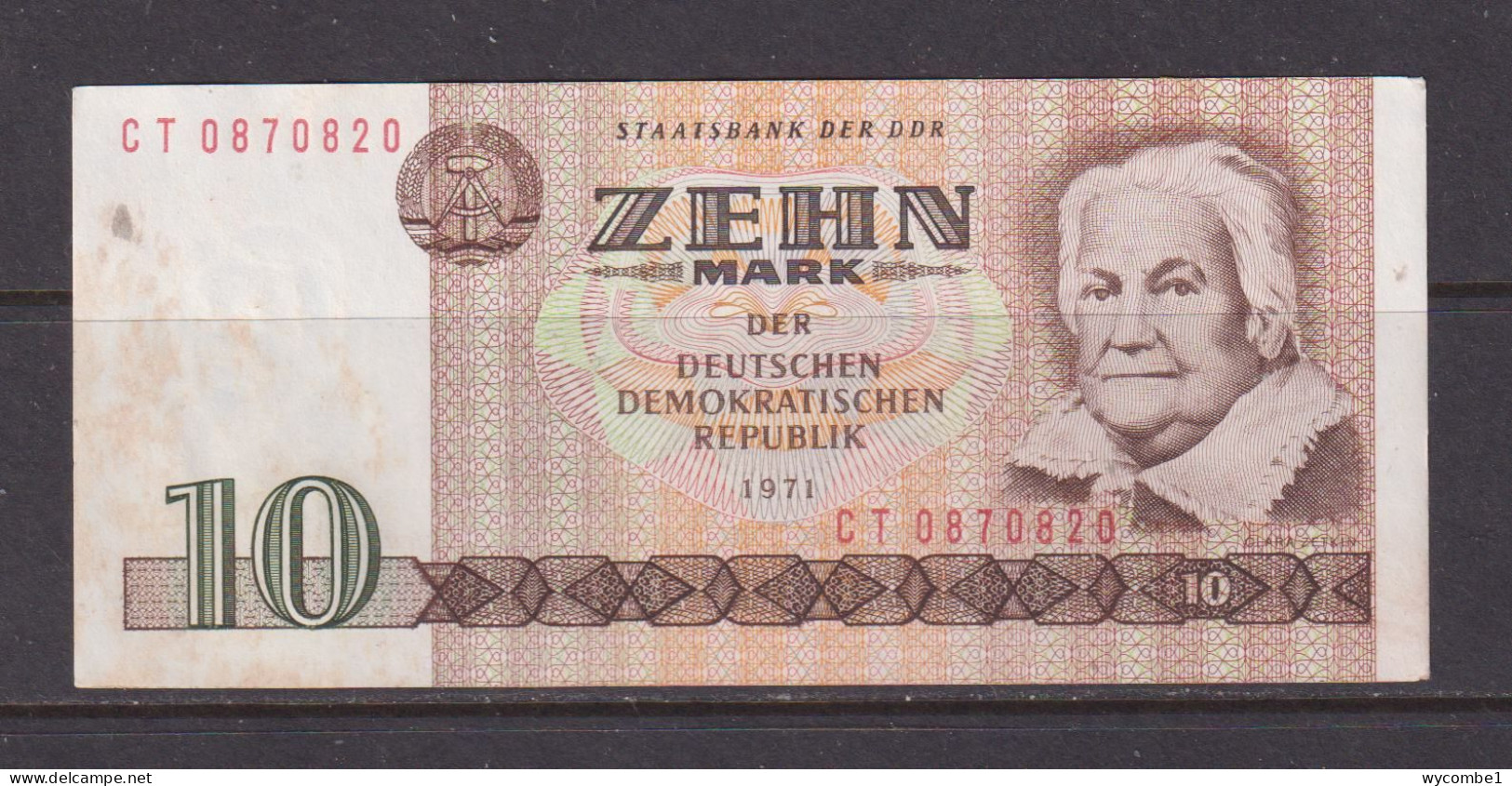 EAST GERMANY -  1971 10 Mark Circulated  Banknote - 5 Mark