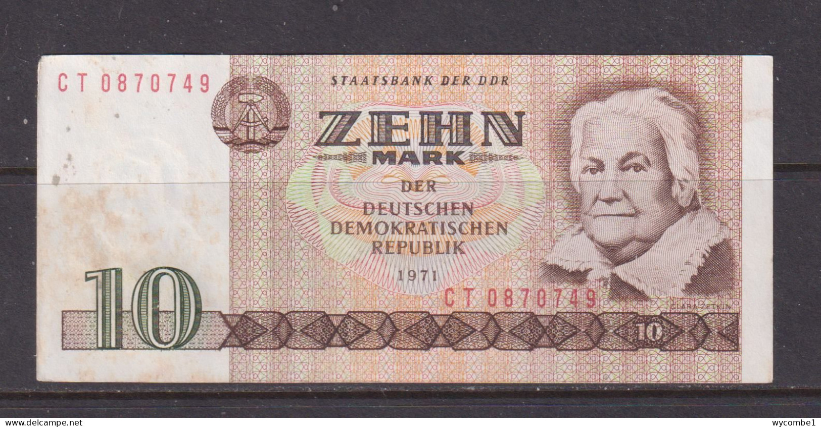 EAST GERMANY -  1971 10 Mark Circulated  Banknote - 5 Mark