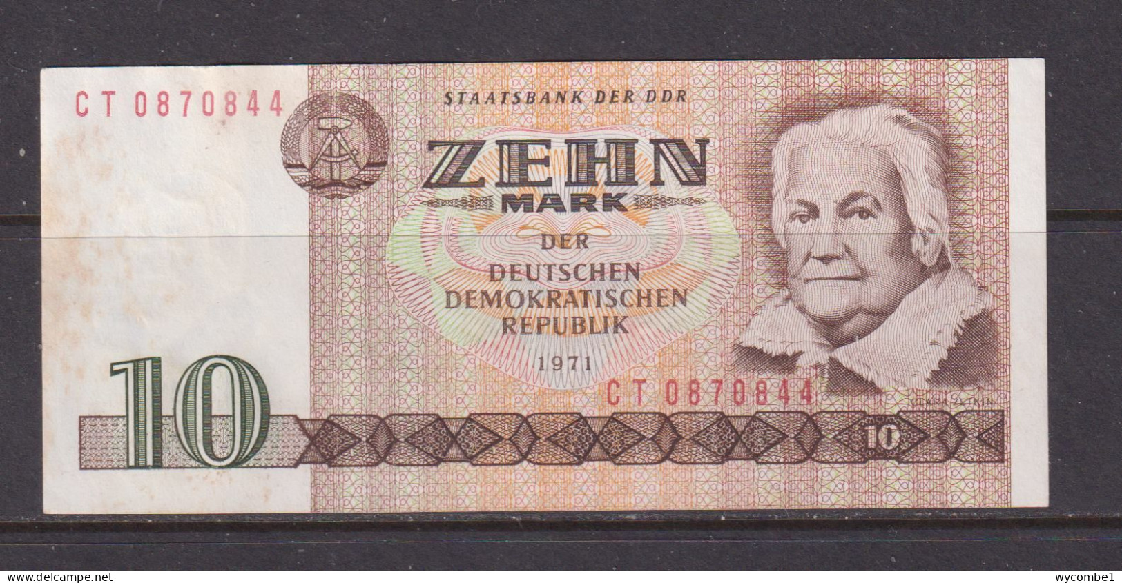 EAST GERMANY -  1971 10 Mark Circulated  Banknote - 5 Mark