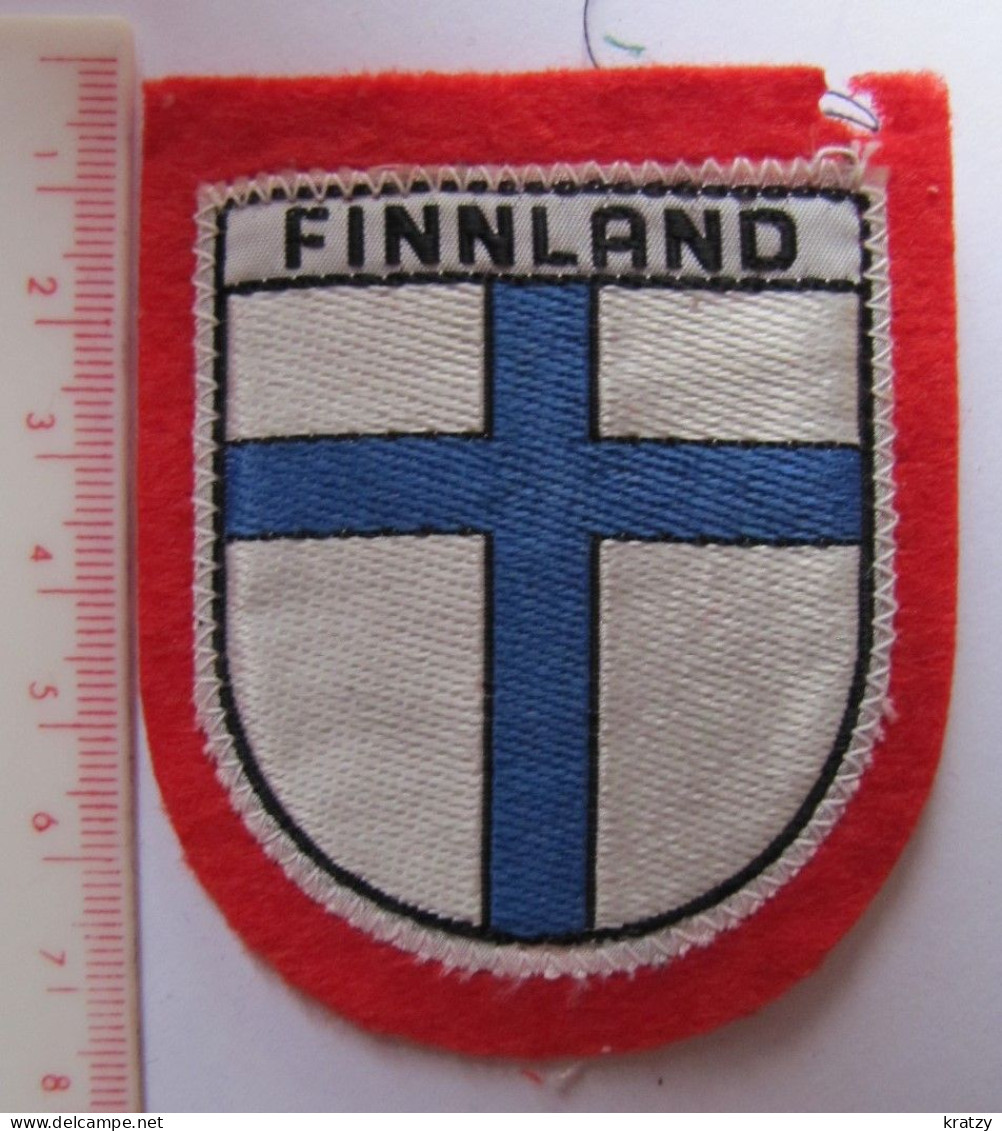 ECUSSONS - TOURISME - FINLANDE - Ecussons Tissu