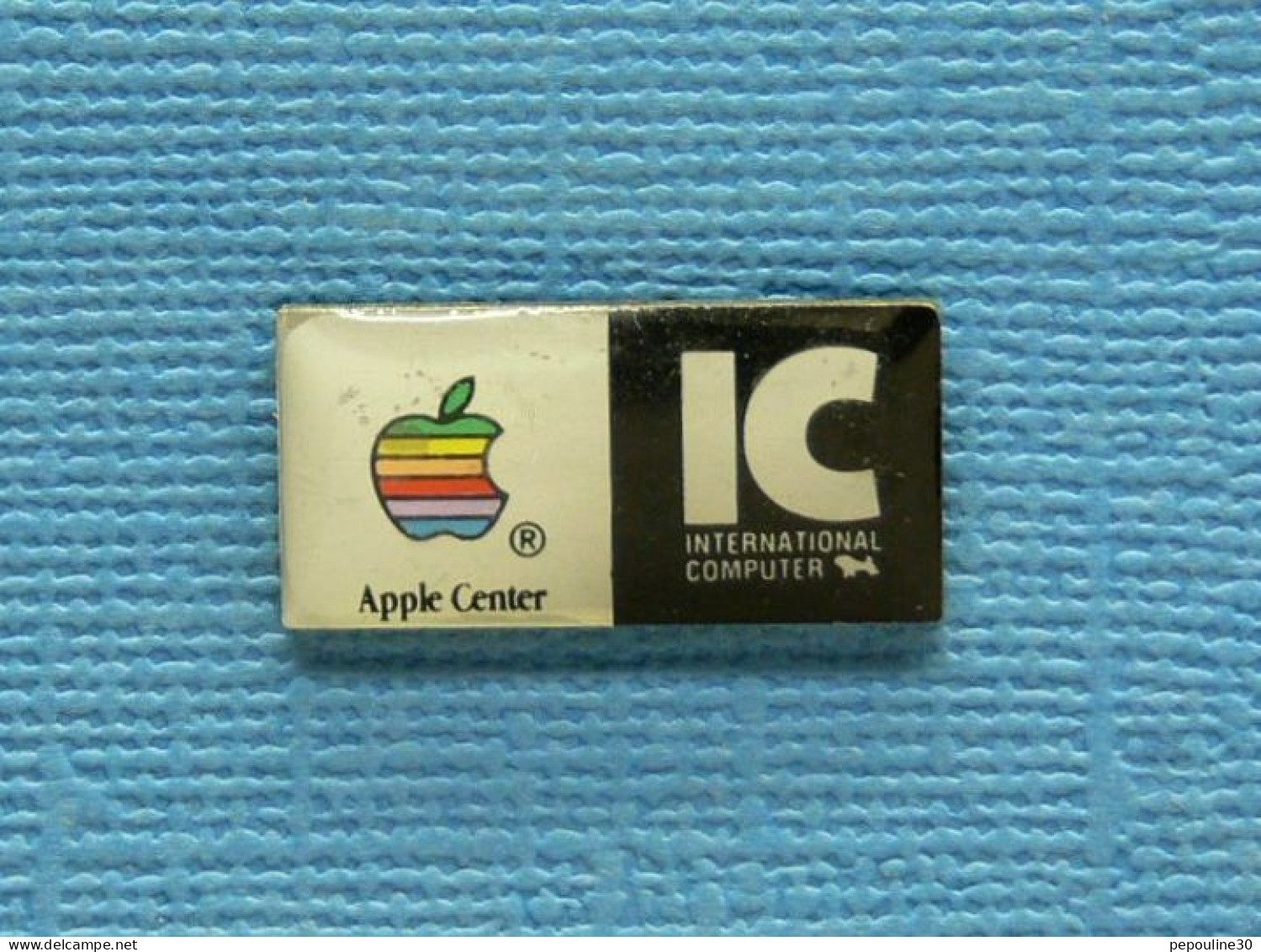 1 PIN'S //  ** APPLE®/ CENTER IC INTERNATIONAL COMPUTER ** - Informatique