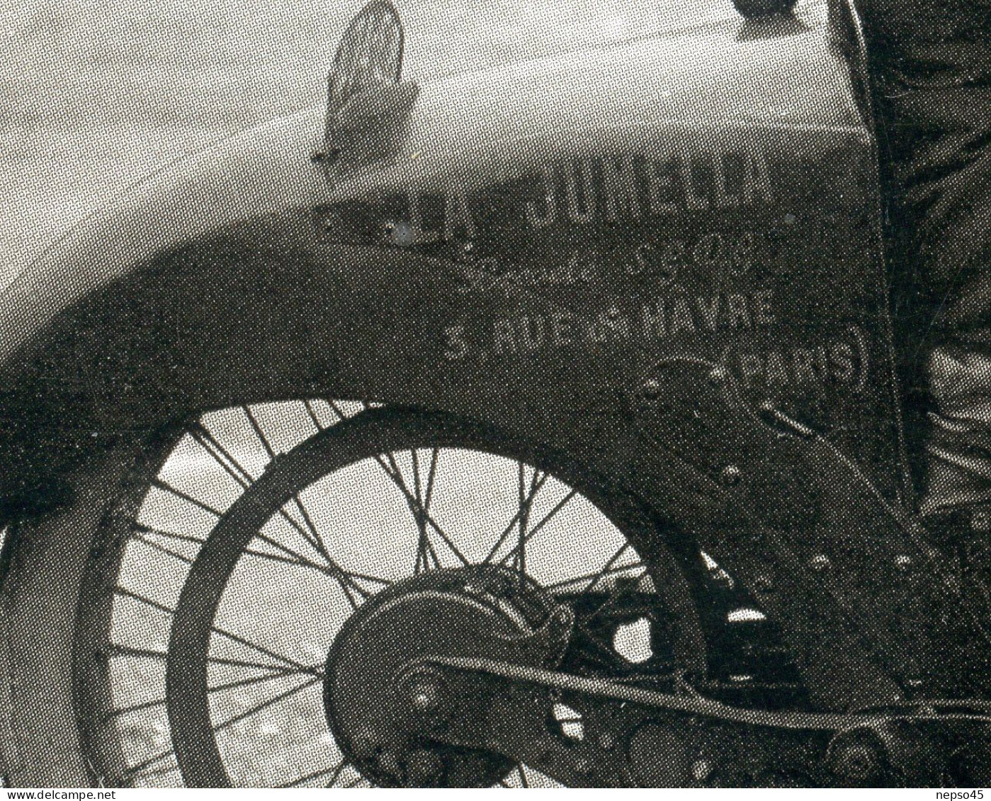 Photographie,format Agrandi écrite En 2012. LA JUMELLA  Ancienne Moto Biplace Au Champ-de Mars.conçu à Paris époque 1922 - Automobile