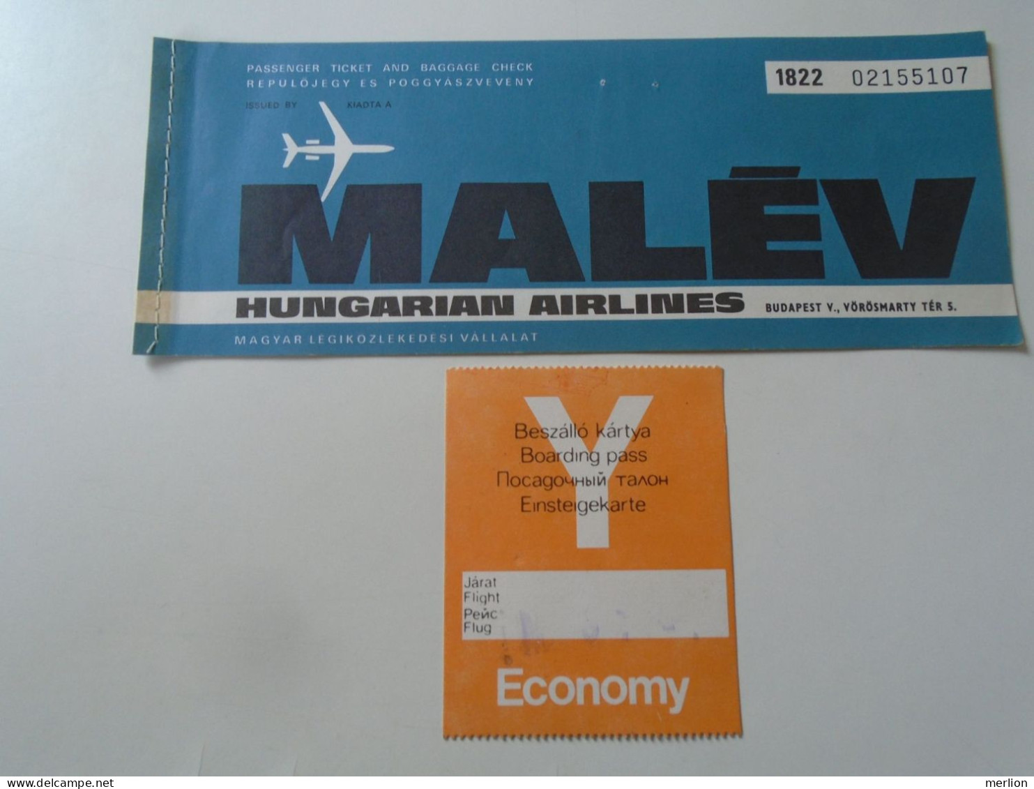 ZA462.1 Hungary   Boarding Card And  Airline Ticket  MALÉV  -1976  Budapest Berlin Budapest - Tickets