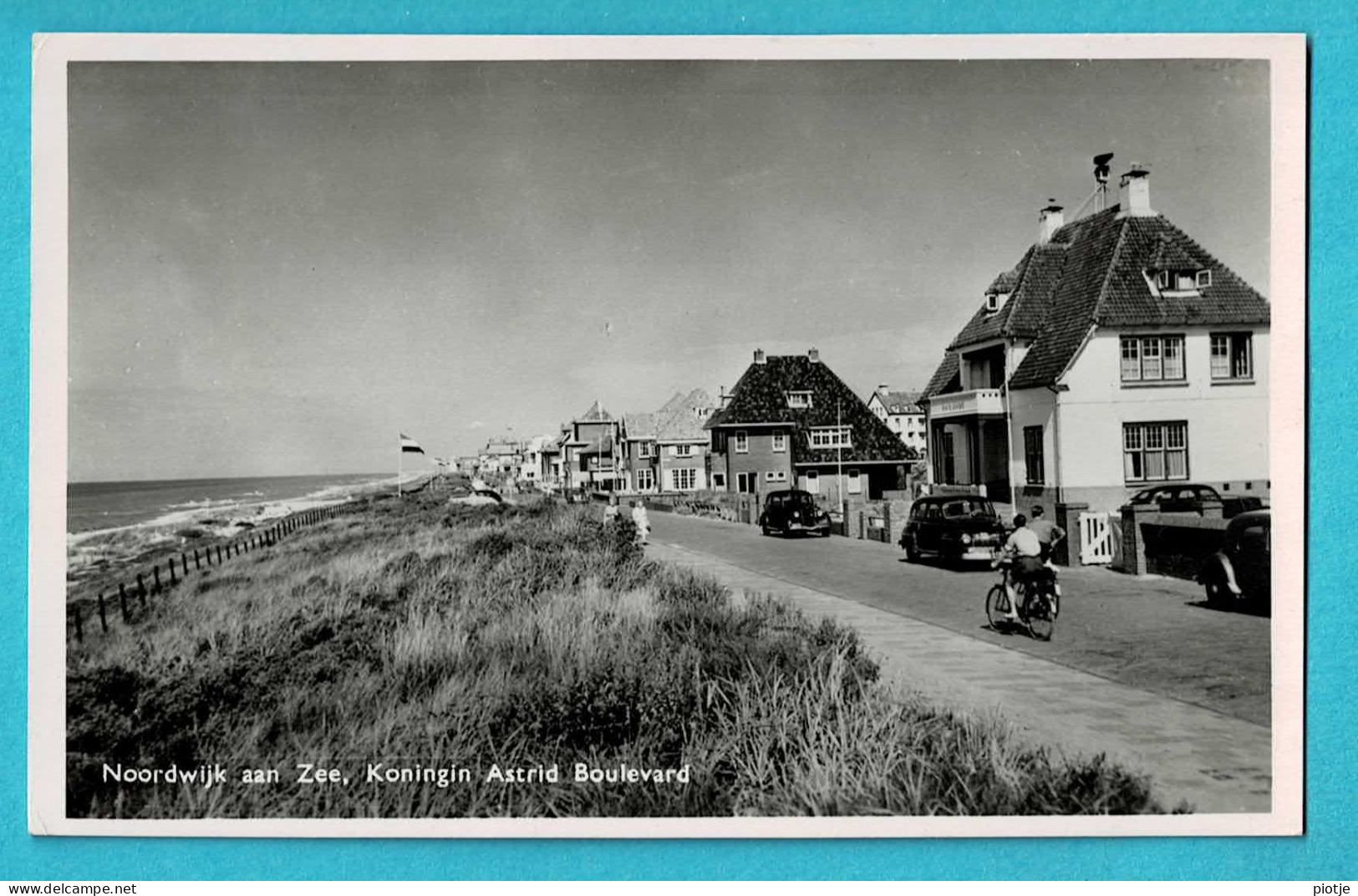 * Noordwijk Aan Zee (Zuid Holland - Nederland) * (nr 01001) Fotokaart, Photo, Koningin Astrid Boulevard, Digue, Plage - Noordwijk (aan Zee)