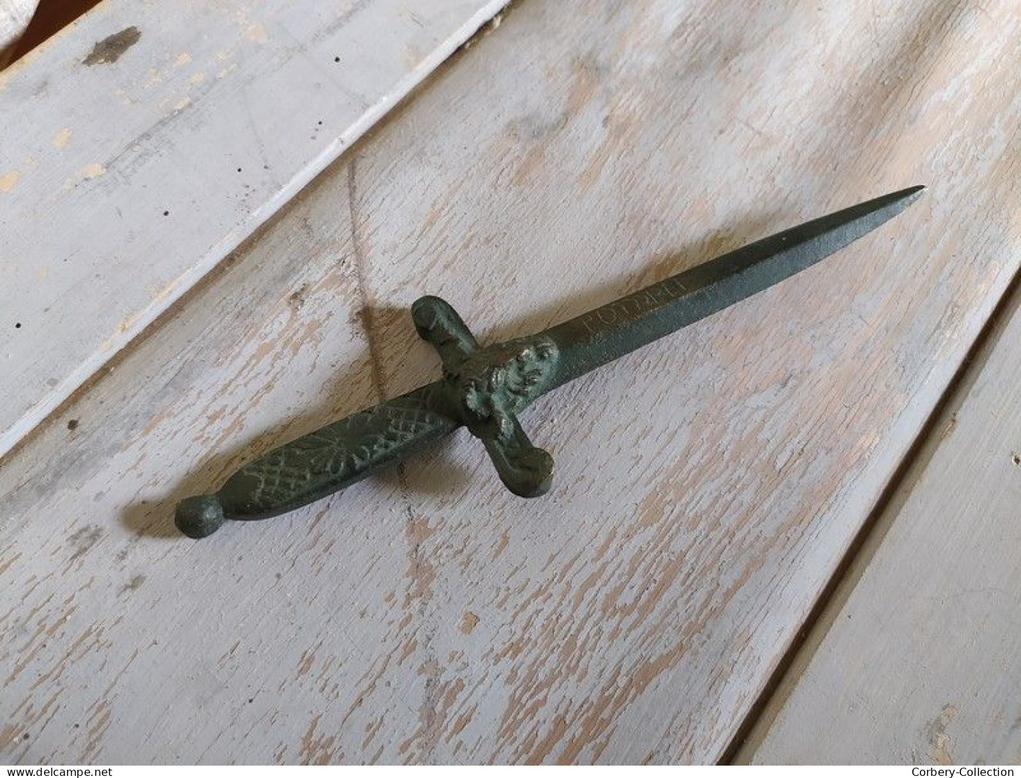 Ancien Ouvre Lettre Bronze Forme Dague Tête De Bouc Pompéi Bacchus - Letter-opener