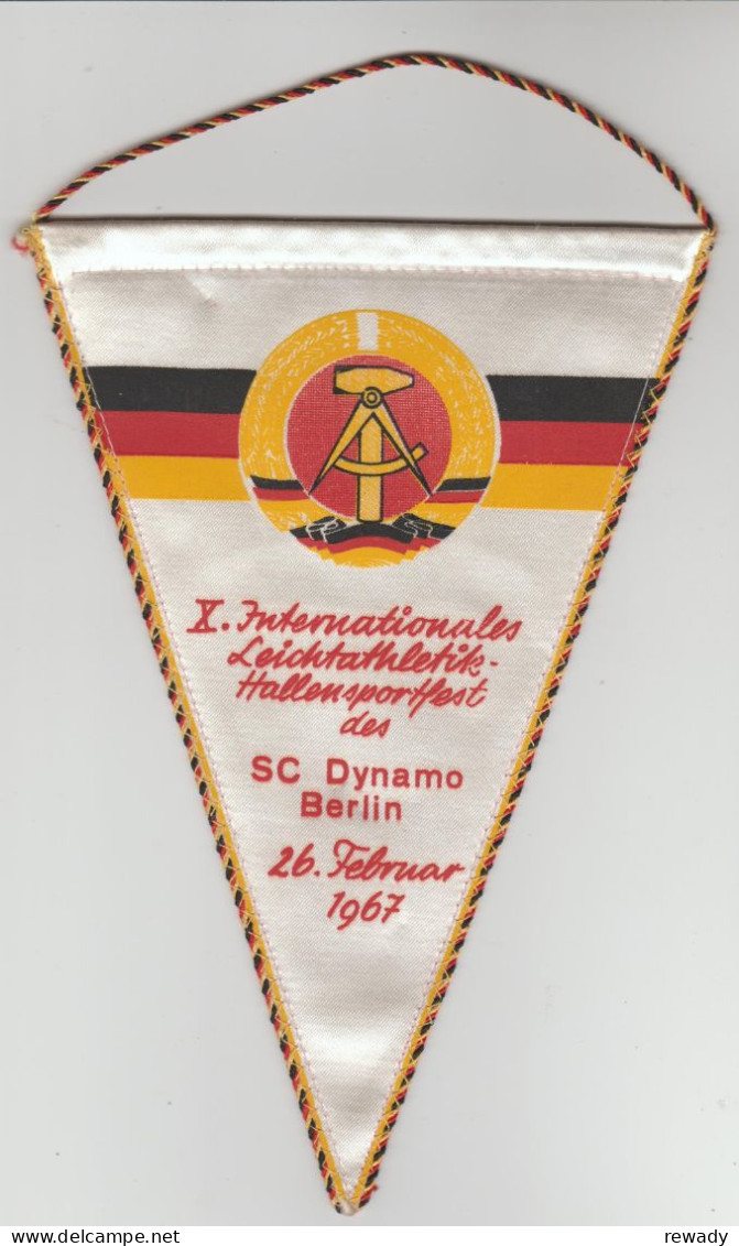 Germany - SC Dynamo Berlin - X Internationales Leichtathletik Hallensportfest -  Fanion / Penant (1967) - Leichtathletik