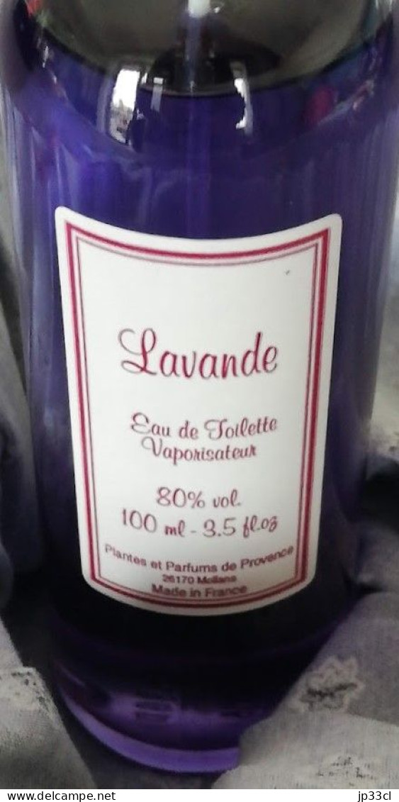 Eau De Toilette Vaporisateur "Lavande" (Plantes Et Parfums De Provence, Mollans, 100 Ml) Flacon Plein - Non Classés