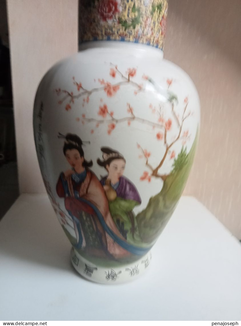 Vase Ancien Asiatique Hauteur 32 Cm Diamètre 17 Cm - Vases