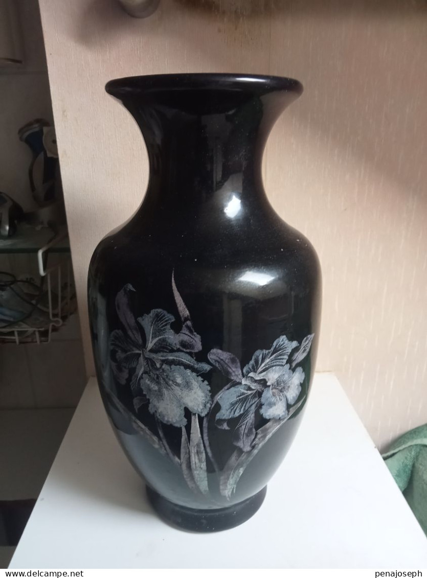 Vase Ancien Hauteur 36 Cm Diamètre 18 Cm - Vazen