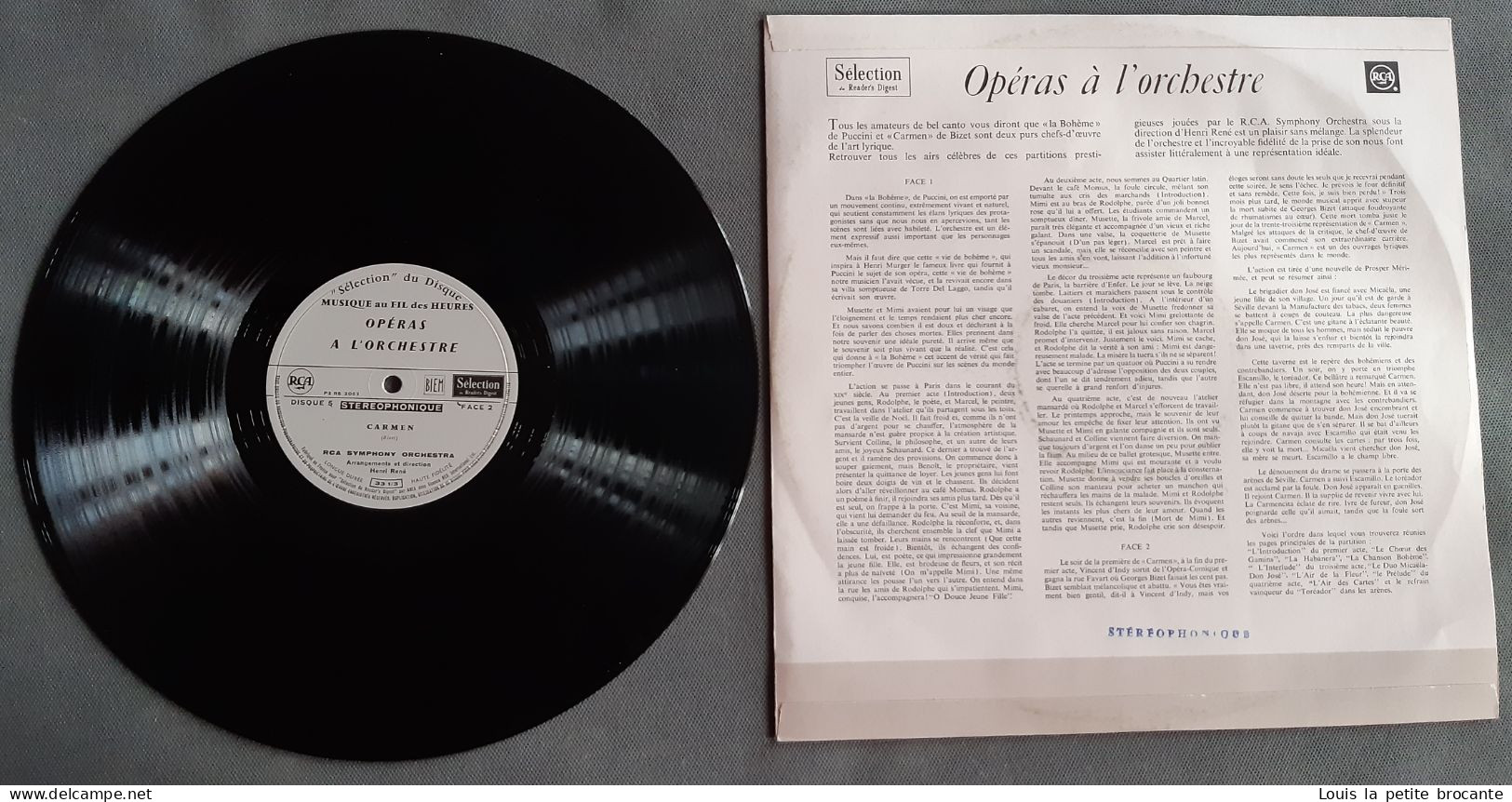 Coffret de 10 disques "Musique au Fil des Heures". 33 tours stéréo. RCA , Sélection du Reader's Digest. 33cm x 33cm x4cm