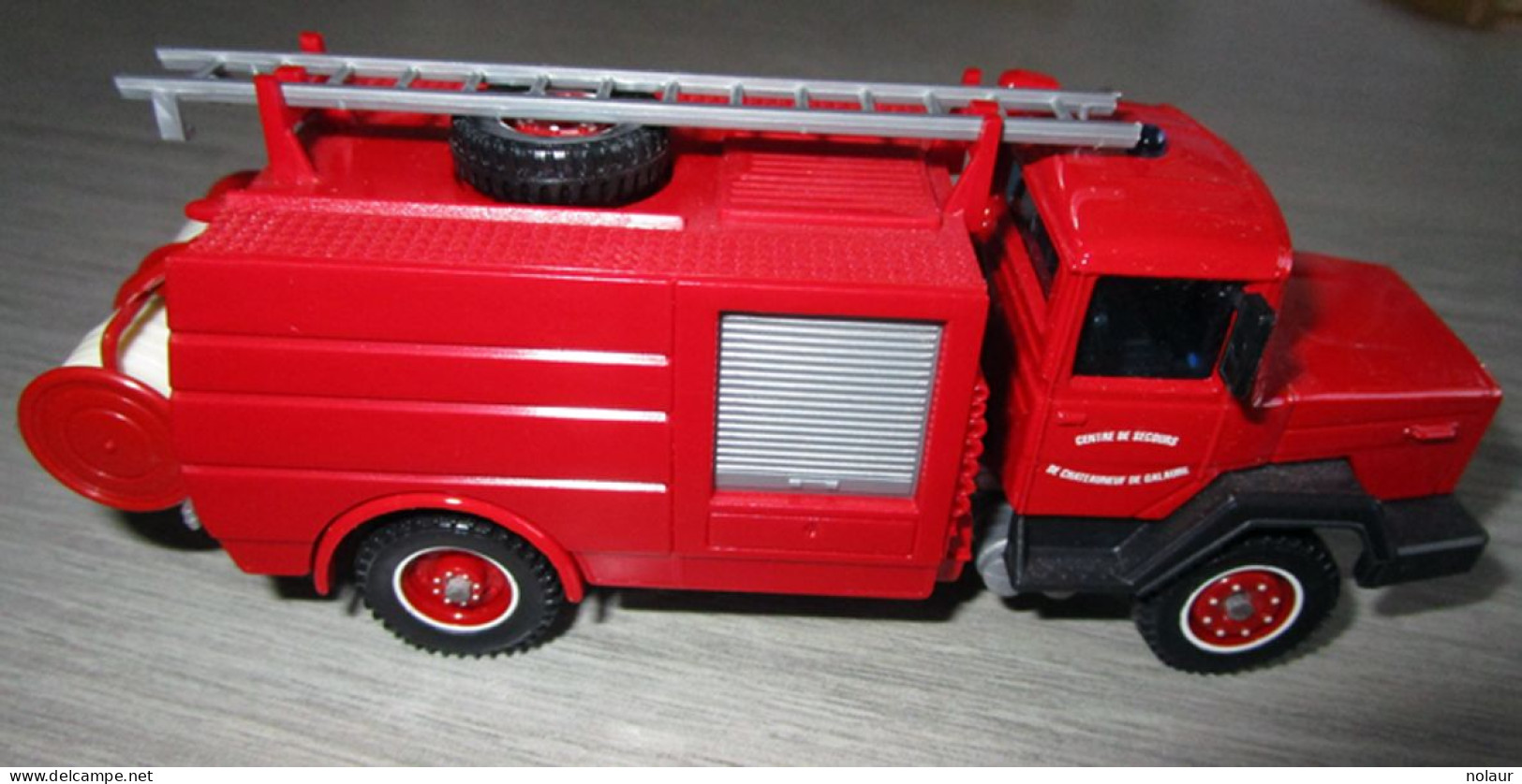 Camion De Pompier Iveco CCR 120.16 - Solido Hachette 1/50 ème - Solido