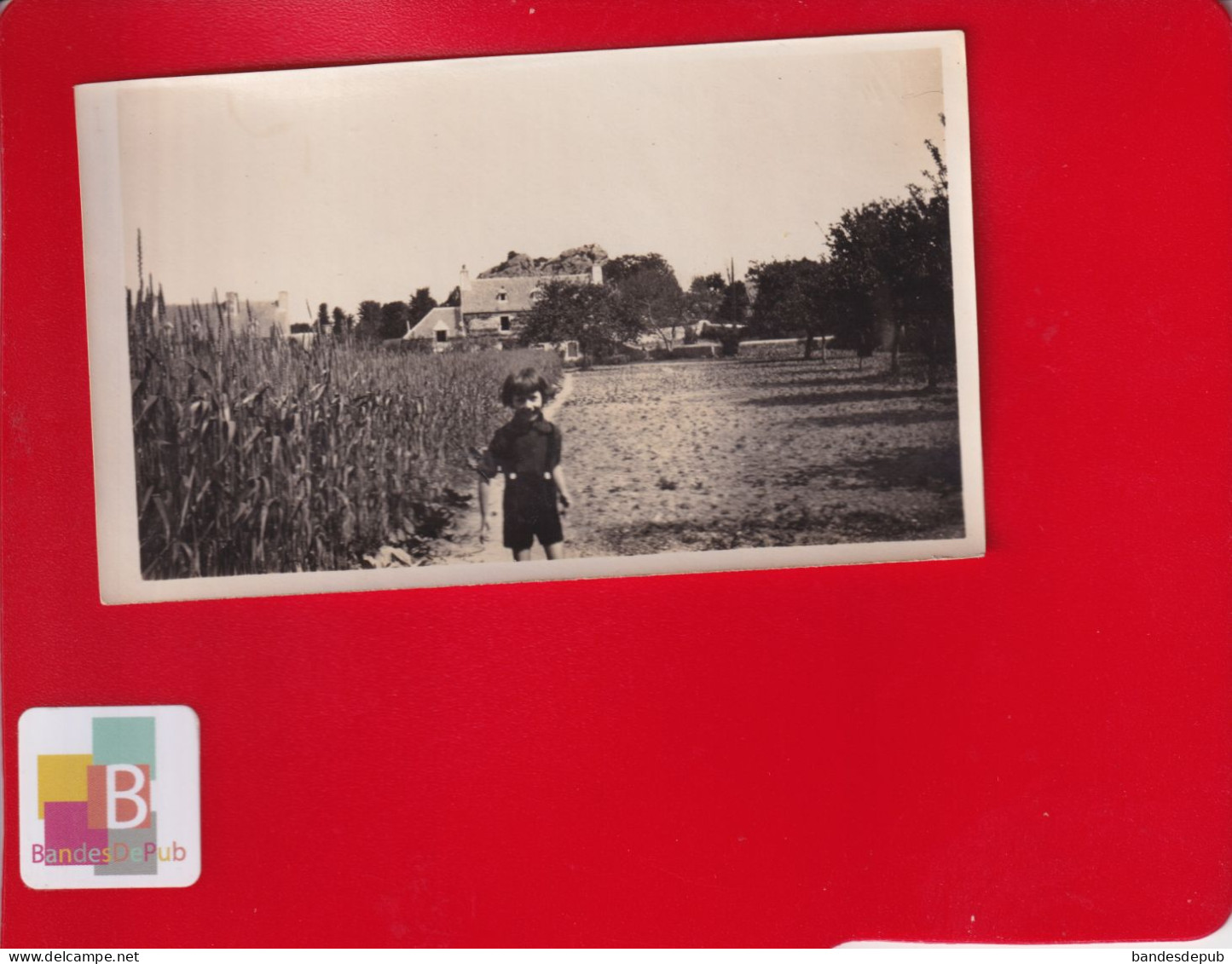 Photo Originale Vintage  Snapshot 1929 KERROCH PLOEMEUR Maison Enfant Vue Bout Jardin Grève Gros Rocher - Plömeur