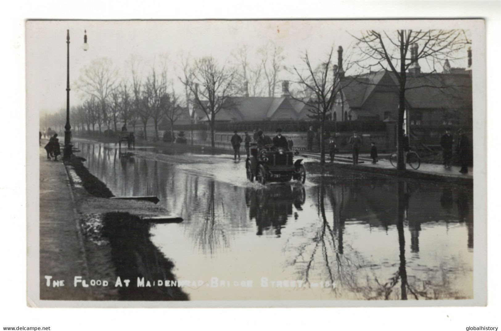 DH1628 - BERKSHIRE - BRIDGE ROAD - FLOOD AT MAIDENHEAD W. CAR - BRIDGE STREET  - "BILL SERIES"  - Sonstige & Ohne Zuordnung