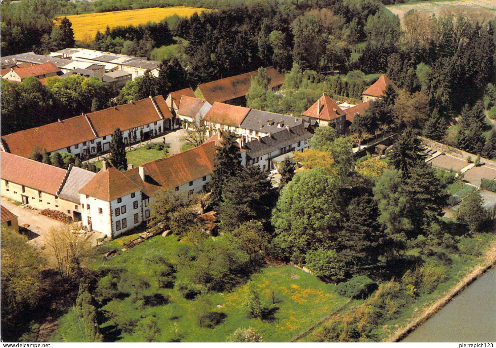 57 - Sarralbe - Le Haras - Vue Aérienne - Sarralbe