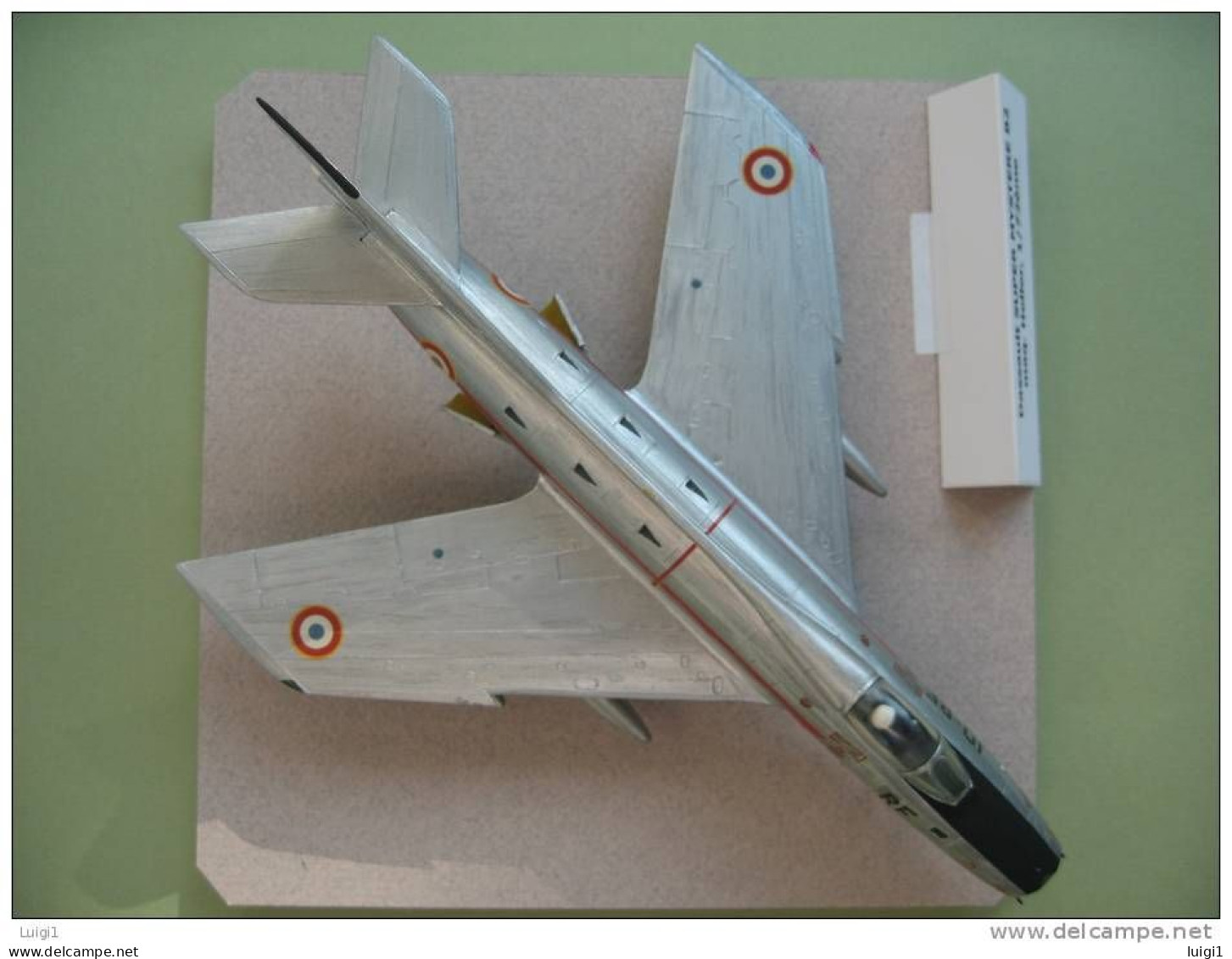 Maquette Plastique HELLER " Avion Militaire Dassault  SUPER MYSTERE B2 " Montée éch : 72ème - Détaillée Et Complète. TB - Vliegtuigen