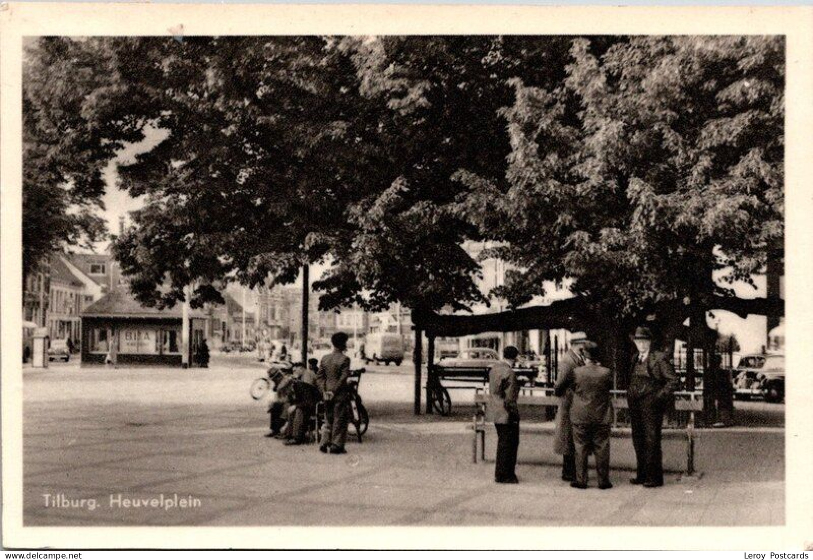 Heuvelplein Met Lindeboom, Tilburg (NB) - Tilburg