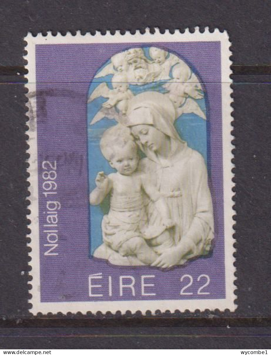 IRELAND  -  1982  Christmas  22p  Used As Scan - Used Stamps