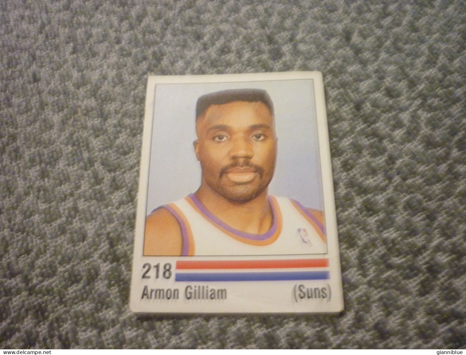 Armon Gilliam Phoenix Suns NBA '89 Panini VHTF Spanish Edition Basketball Sticker #218 - 1980-1989