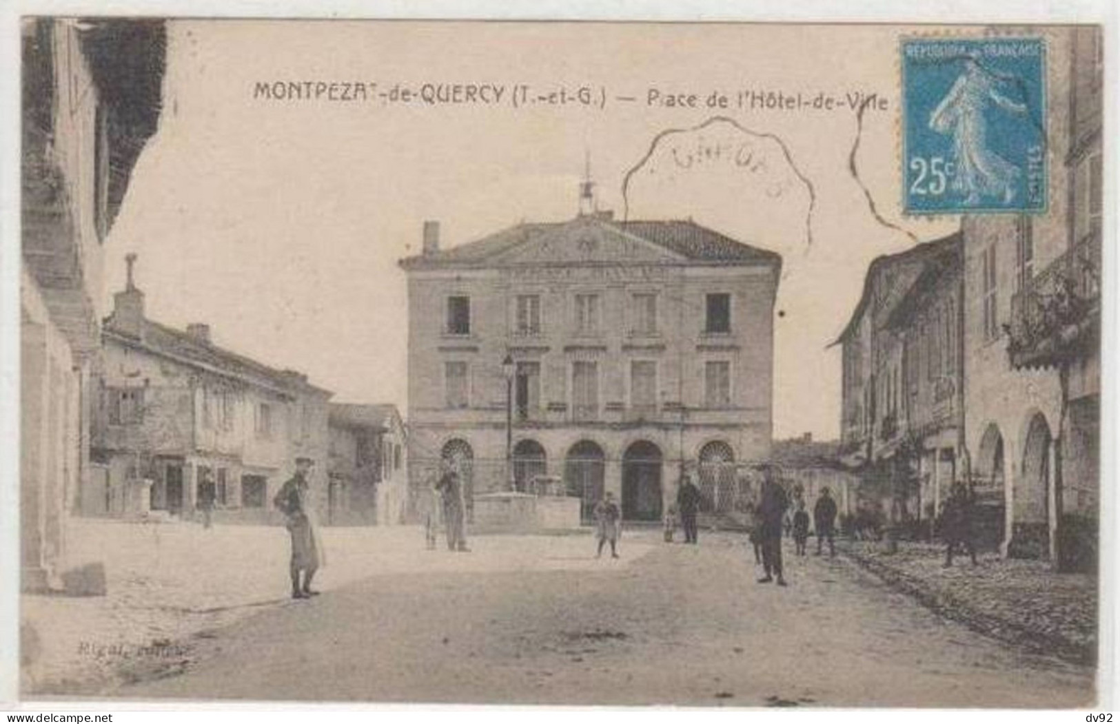 TARN ET GARONNE MONTPEZAT PLACE DE L HOTEL DE VILLE - Montpezat De Quercy