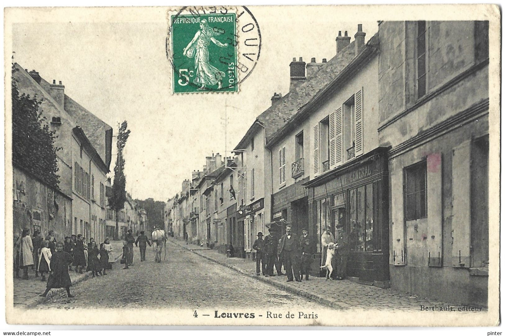 LOUVRES - Rue De Paris - Louvres