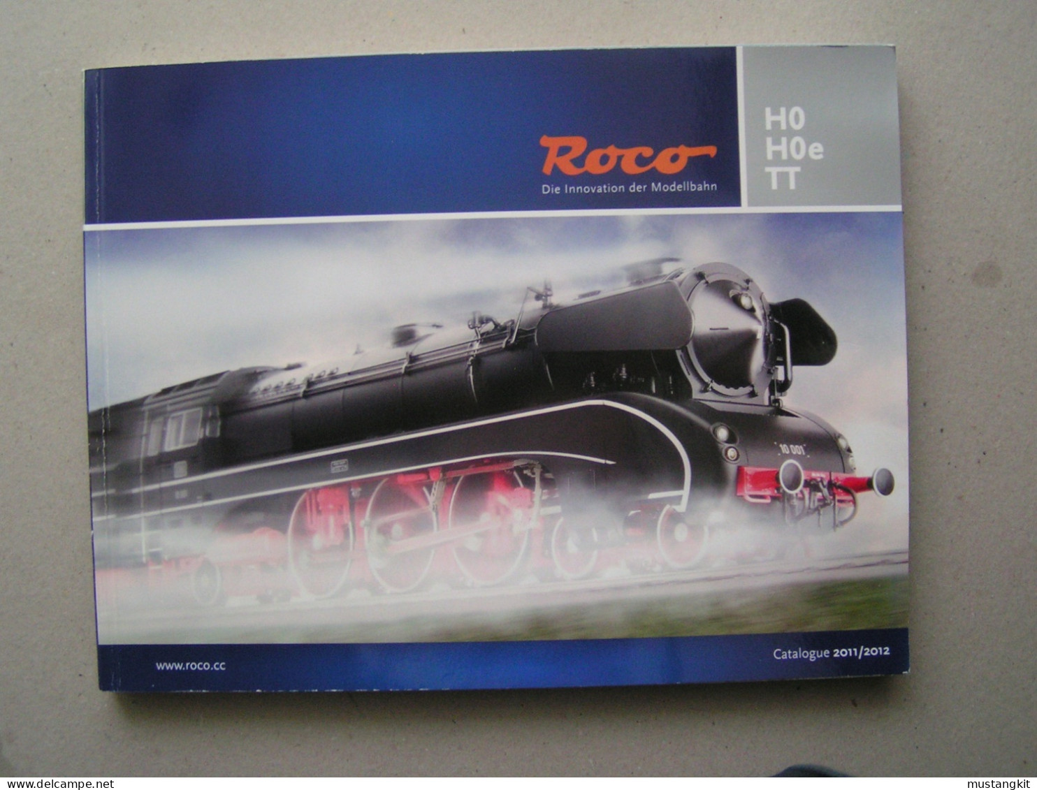 CATALOGUE DE TRAIN ROCO DE 2011 / 2012 HO / HOe / TT  DE 280 PAGES TRES BON ETAT - Altri & Non Classificati