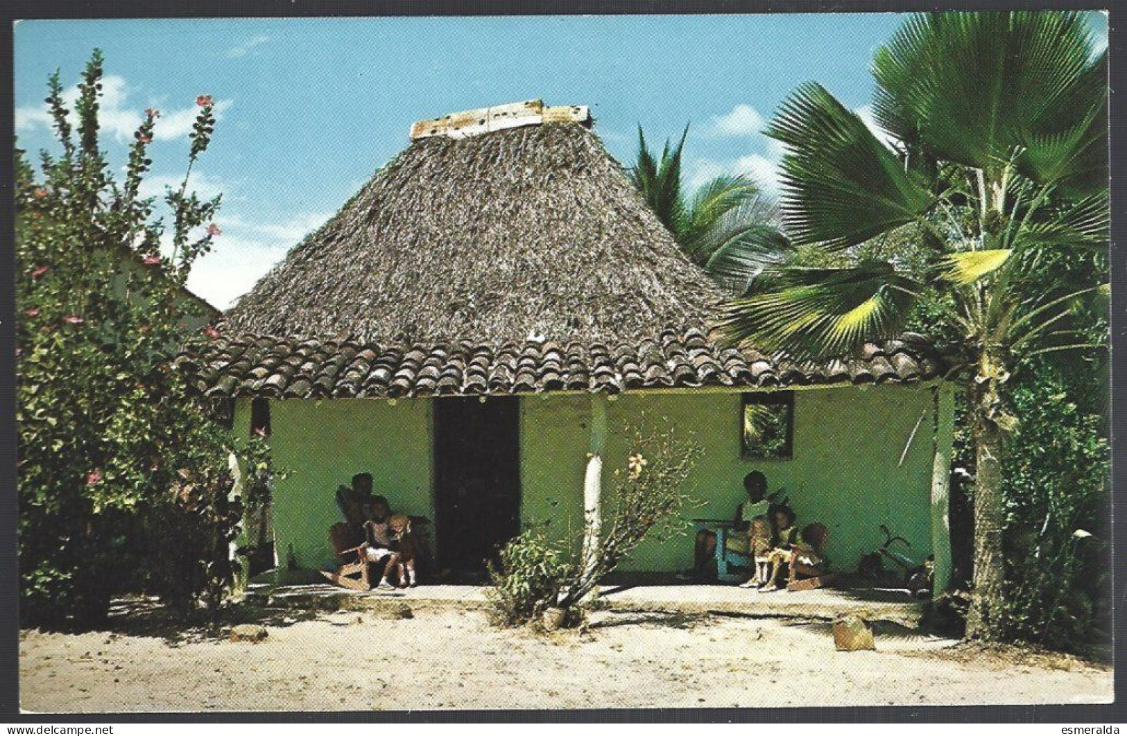 (PAN)  CP FF-674-Typical Dwelling In A Village In The Interior Of The Republic Of Panama. Unused - Panama