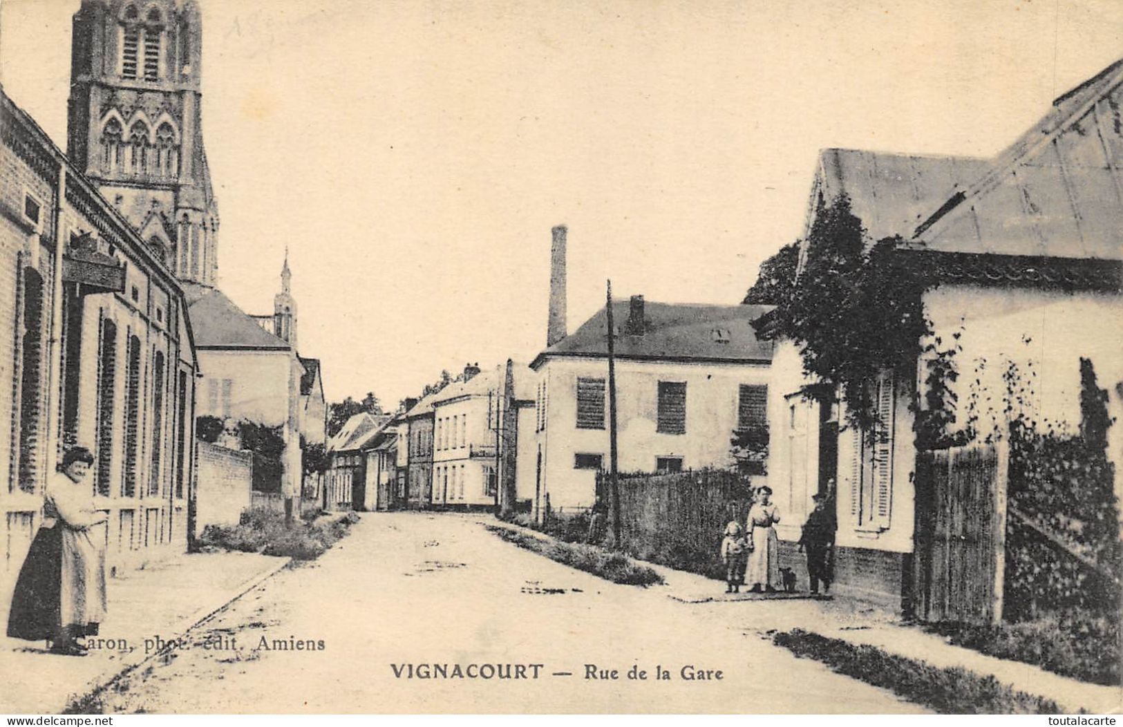 CPA 80 VIGNACOURT RUE DE LA GARE - Vignacourt