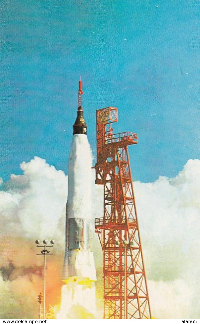 Mercury Atlas Rocket Launch 'Friendship 7' Carrying John Glenn1962, Cape Canaveral C1960s Vintage Postcard - Espace