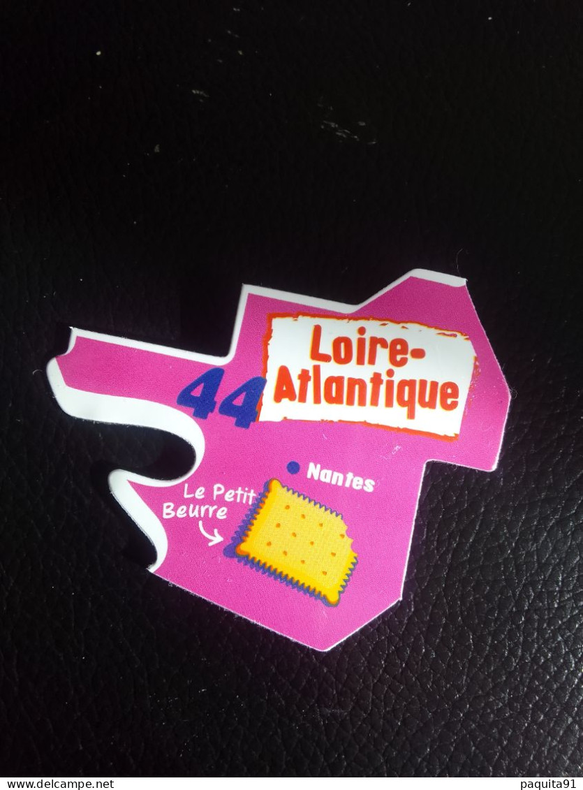 Magnet Le Gaulois, Loire  Atlantique, 44 - Publicitaires