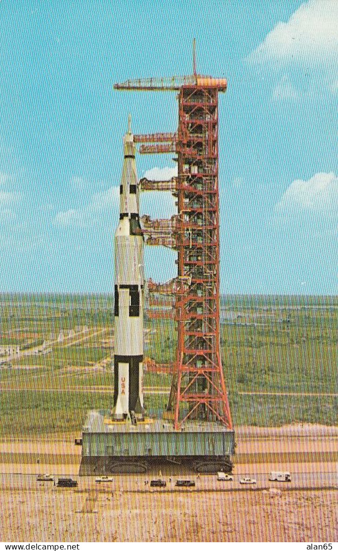 Apollo Saturn-V Rocket On Moving Launch Pad, Kennedy Space Center, C1960s Vintage Postcard - Espace
