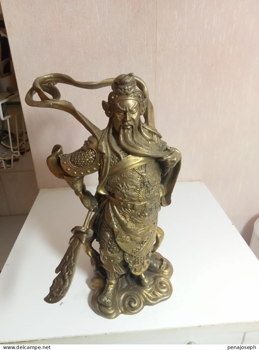 statuette XIXème art asiatique  hauteur 26 cm en bronze