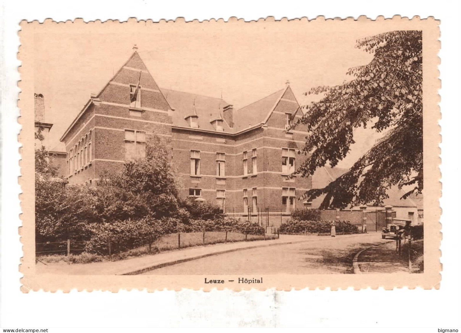 Lot De 4 CPA Leuze Hopital - Grand'Place - Couvent - Place De La Gare - Leuze-en-Hainaut