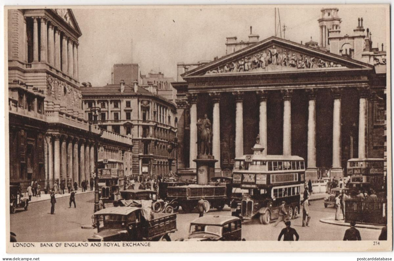London - Bank Of England And Royal Exchange - & Old Cars - London Suburbs