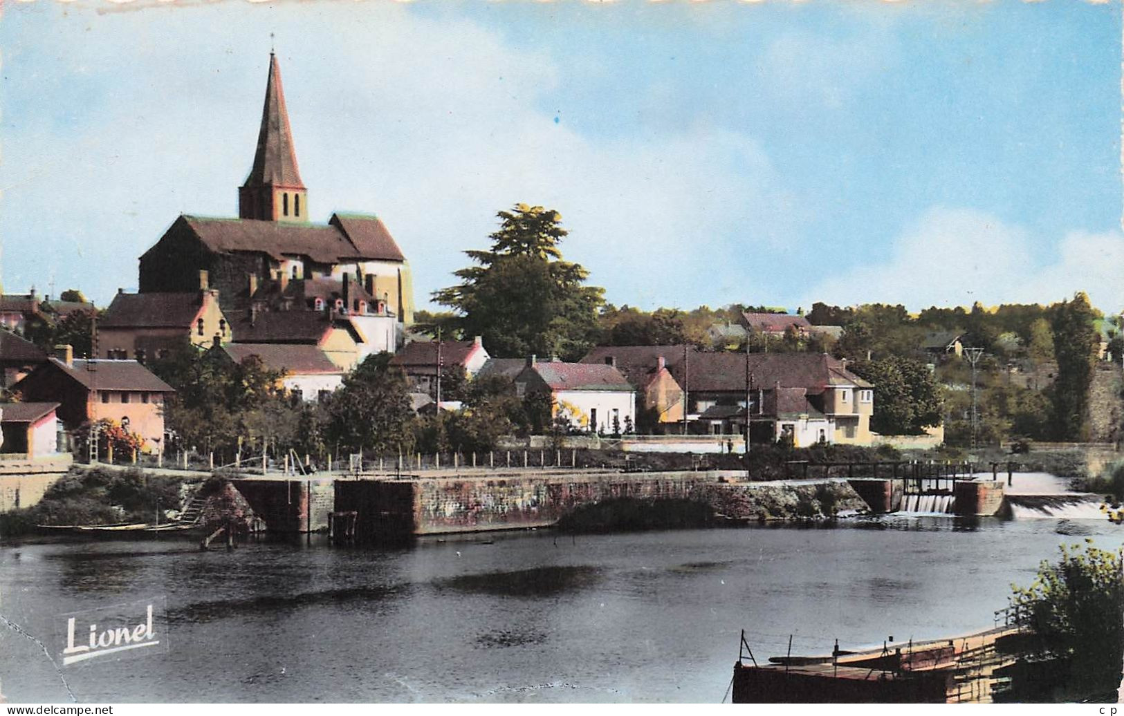 Chateauneuf Sur Sarthe -  L'Eglise Et Bord De La Sarthe    - CPSM °J - Chateauneuf Sur Sarthe