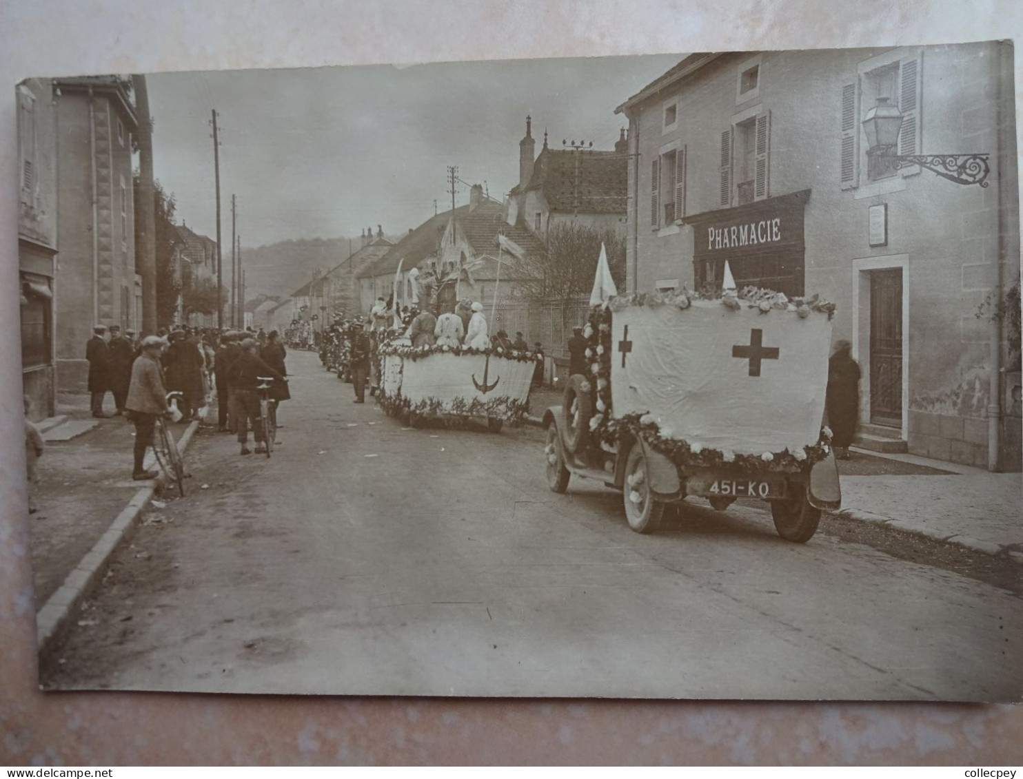 Carte Photo 70 COMBEAUFONTAINE Défilé Du Carnaval 3 - Beau Plan - RARE - Combeaufontaine