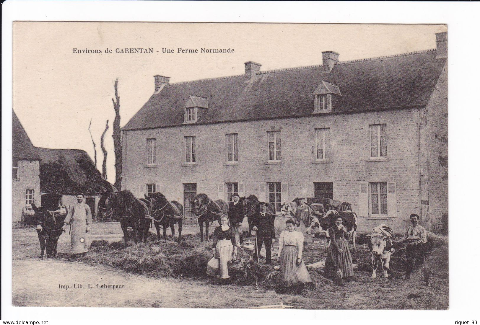 Environs De CARENTAN - Une Ferme Normande - Carentan