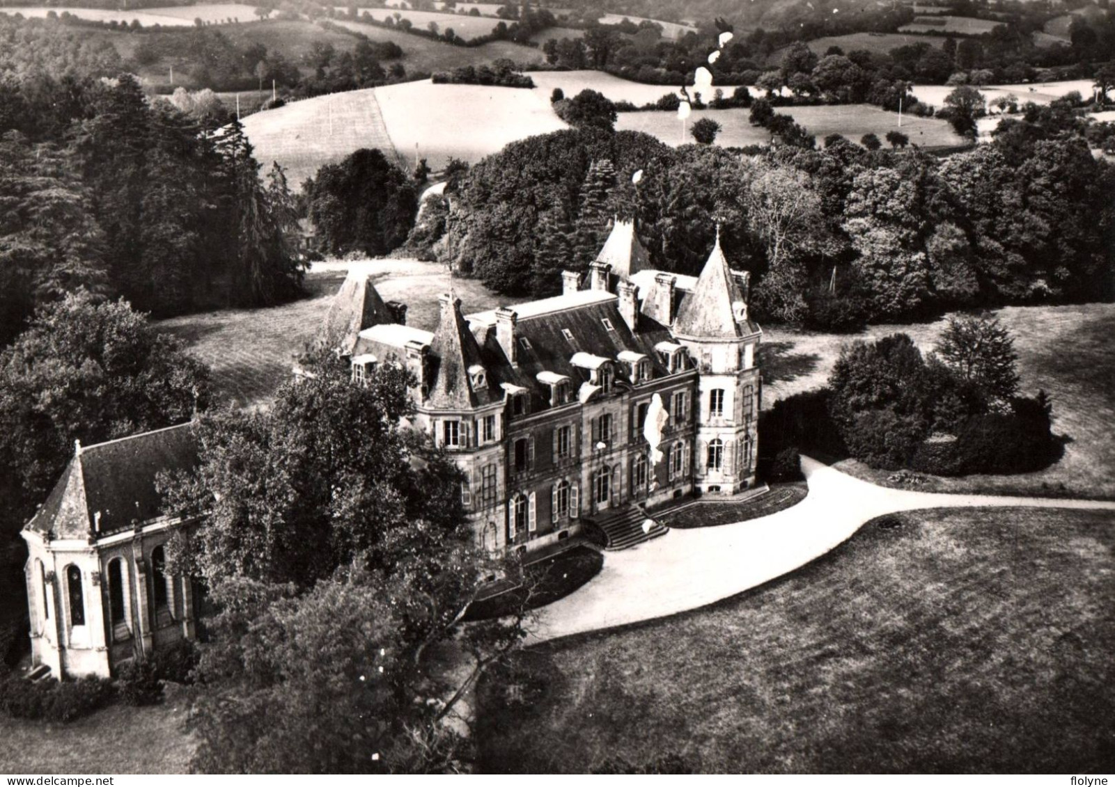 Chailland - Vue Aérienne Sur Le Château De La Forge - Chailland