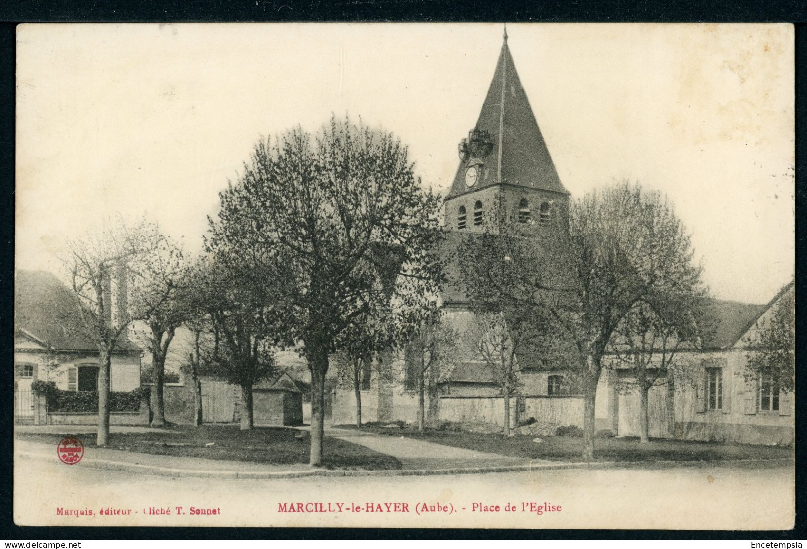 CPA - Carte Postale - France - Marcilly Le Hayer - Place De L'Eglise (CP23713) - Marcilly