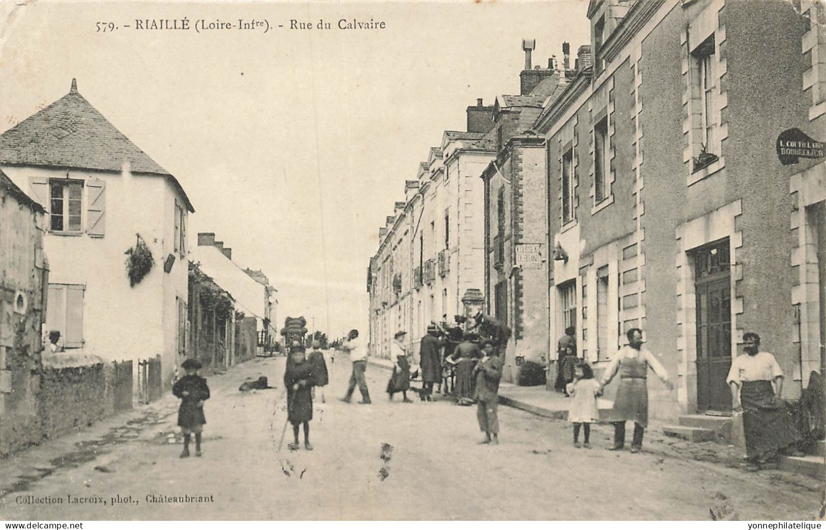 44 - LOIRE ATLANTIQUE - RIAILLÉ - Rue Du Calvaire - Débitant COUSSEAU - Bourrelier COUTILLARD - Superbe - 10261 - Moisdon La Riviere