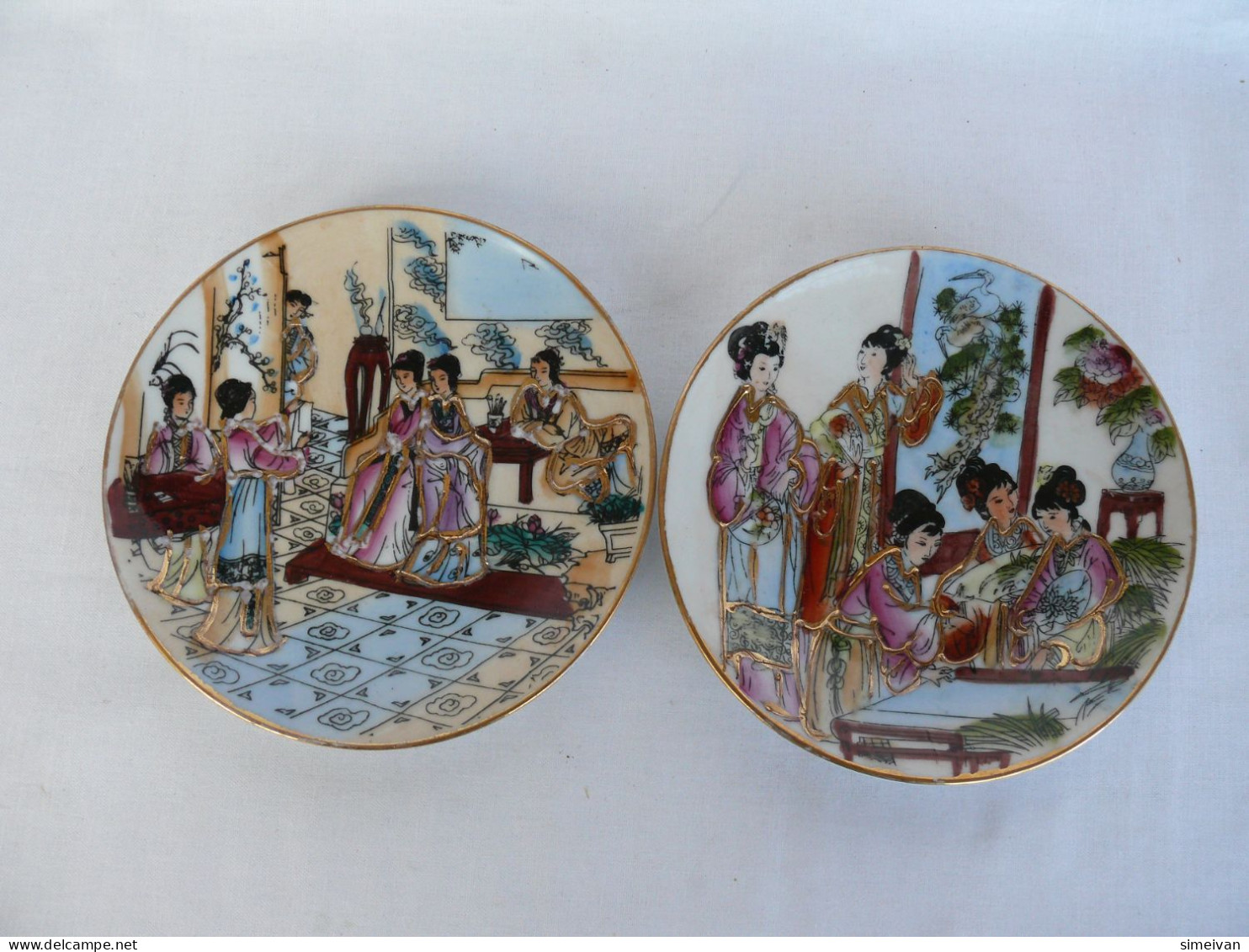 Beautiful Set Of Two Plates Of China Porcelain #2130 - Otros & Sin Clasificación