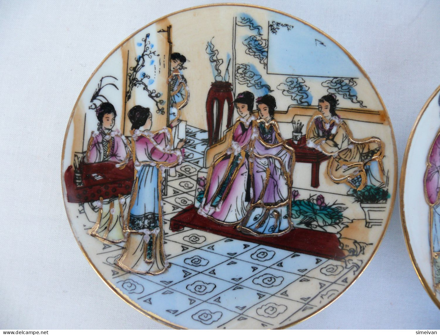 Beautiful Set Of Two Plates Of China Porcelain #2130 - Autres & Non Classés