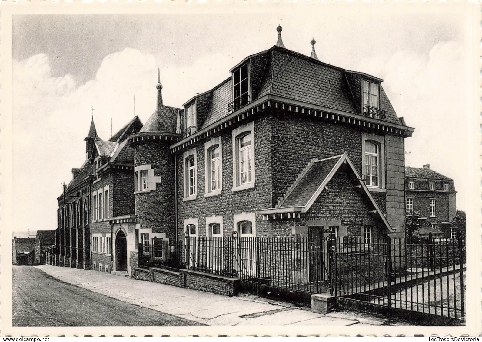 BELGIQUE - Landenne Sur Meuse - Maison De Repos - Sœurs De Saint Charles Borromée De Liège - Carte Postale Ancienne - Andenne