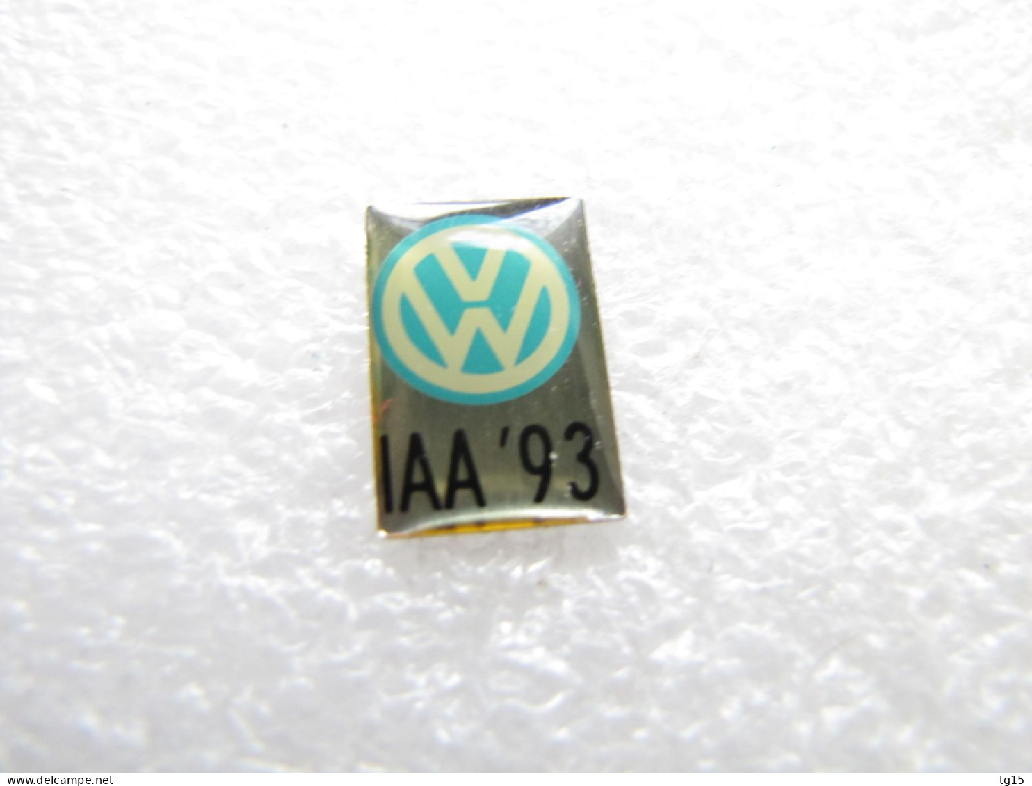 PIN'S   VOLKSWAGEN  IAA 93 - Volkswagen